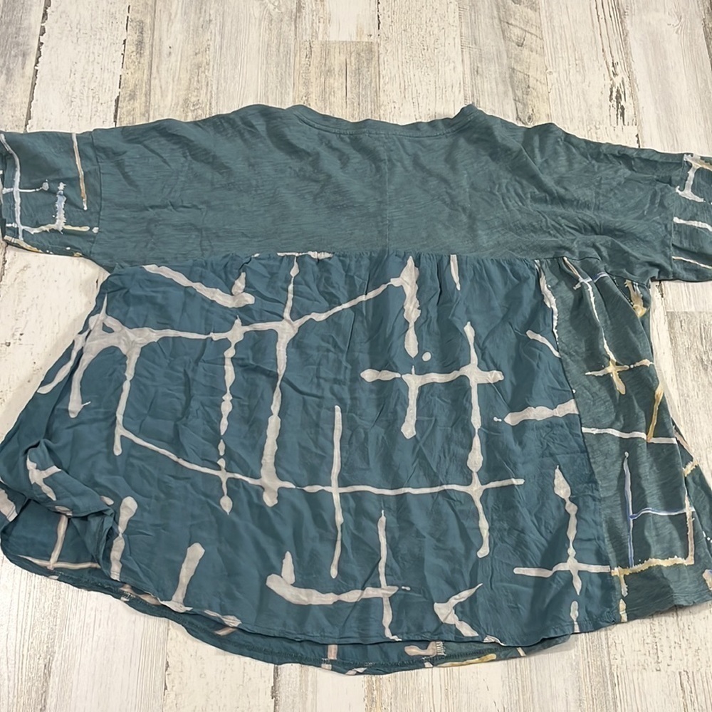 Anthropologie Akemi + Kin Top Size M - Picture 3 of 7